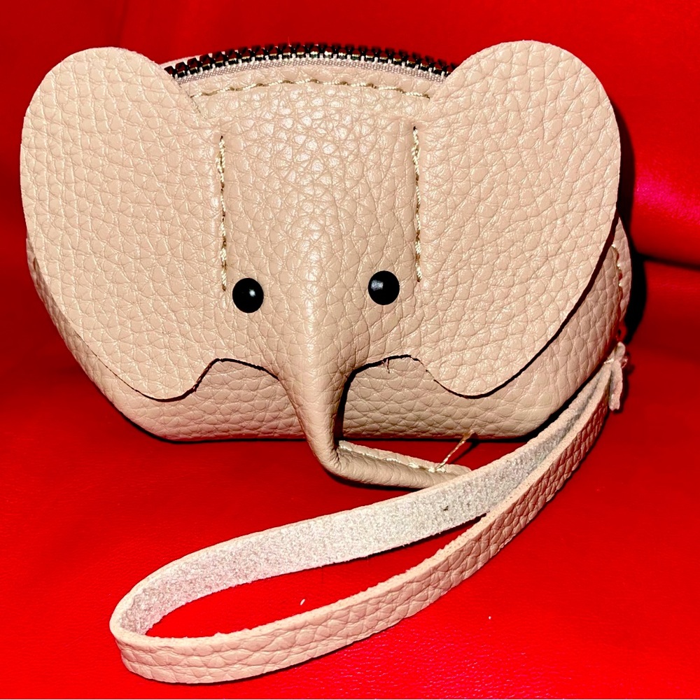 Unbranded Gray Pebbled Like Leather Elephant Coin Purse Bag Charm/Keychain NIP